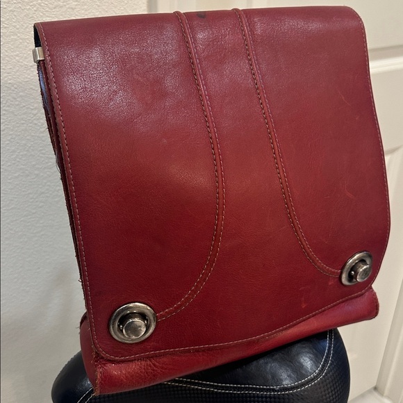 Raya Rimanchik Red Backpack - Picture 2 of 10